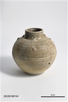 藏品(帶流嘴瓷壺)的圖片